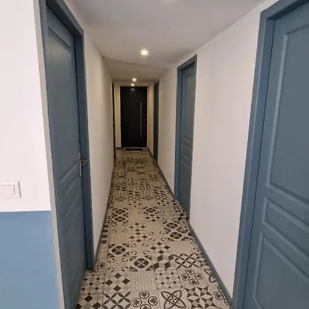Du Portail D'avail 아파트